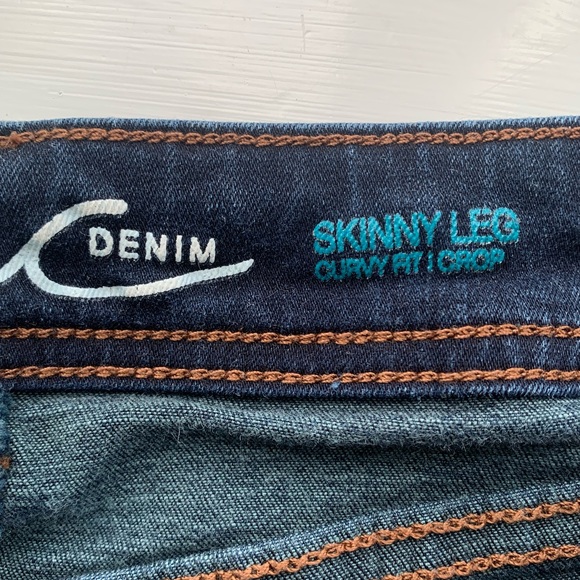 INC Women's Size 8 Dark Wash Mid Rise Regular Fit Crop Denim Skinny Jeans - Picture 9 of 16